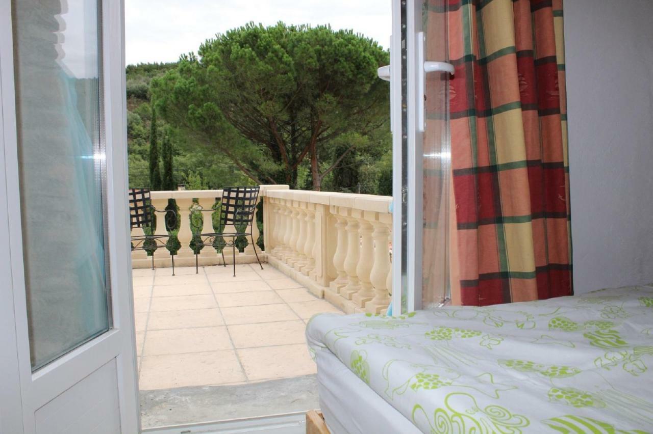 La Terrasse Apartment Reynes Bagian luar foto