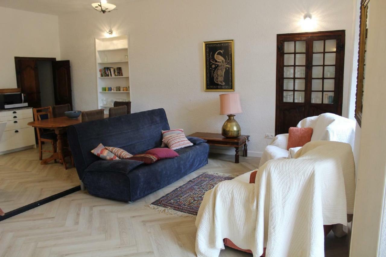 La Terrasse Apartment Reynes Bagian luar foto