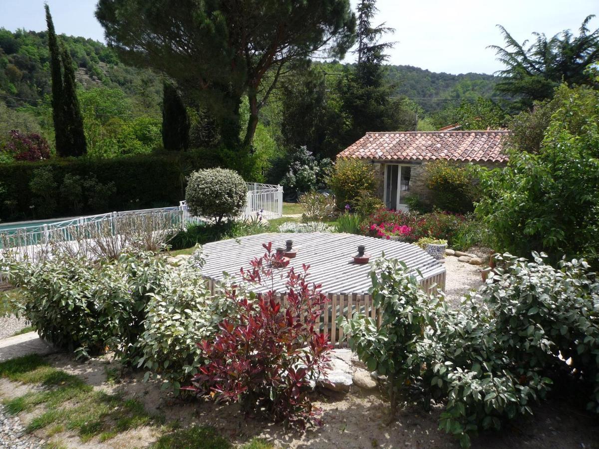 La Terrasse Apartment Reynes Bagian luar foto